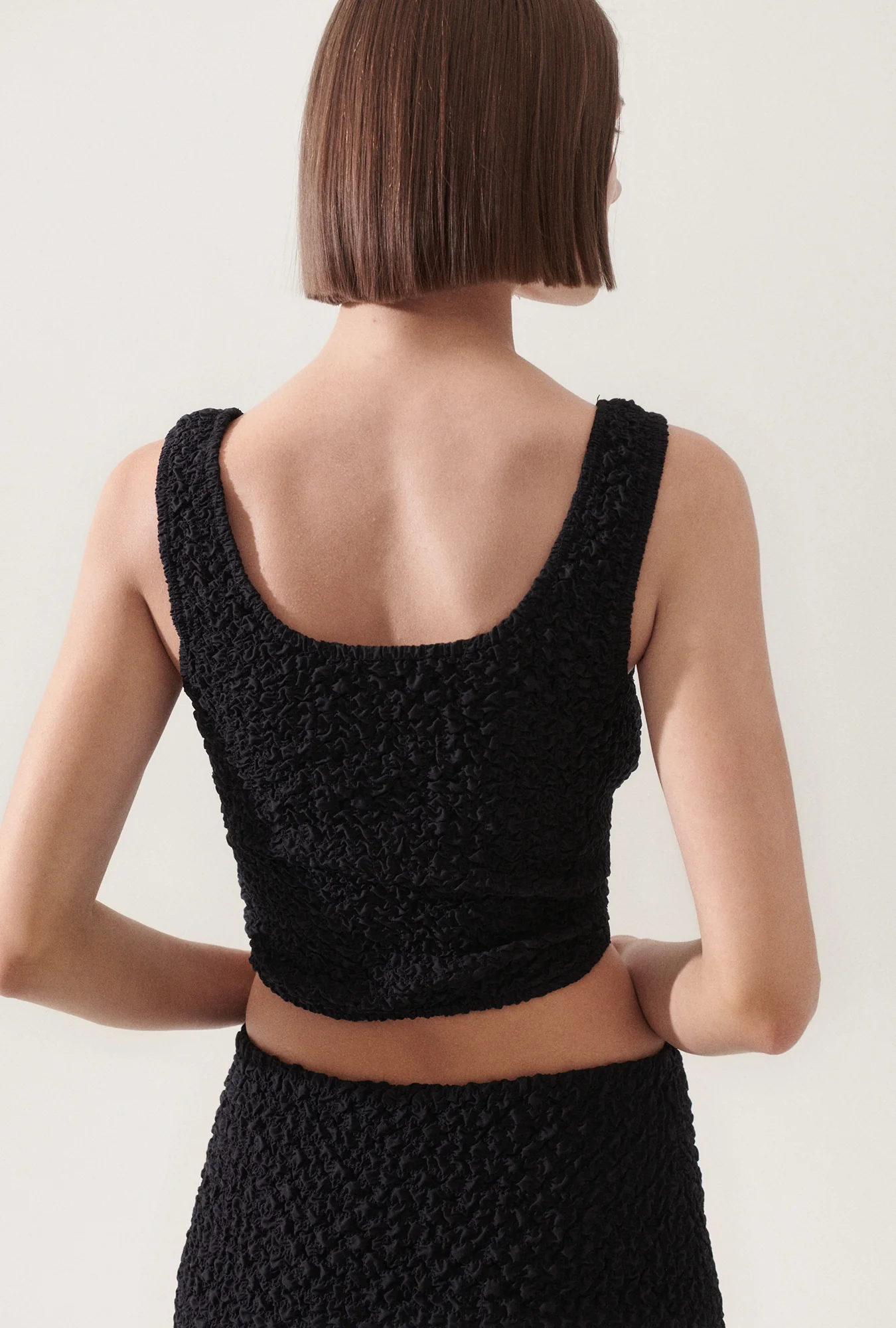 Popcorn Cropped Cami Black - Image 5