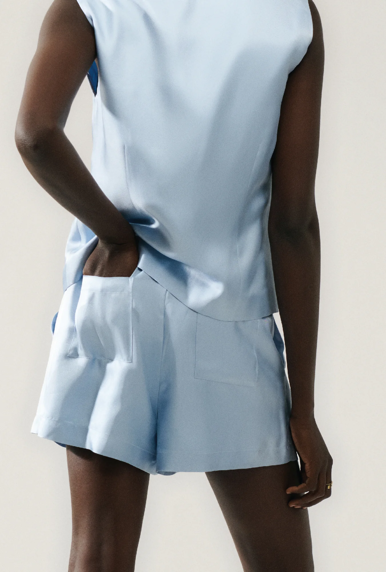 Twill Slouch Shorts Sky - Image 3